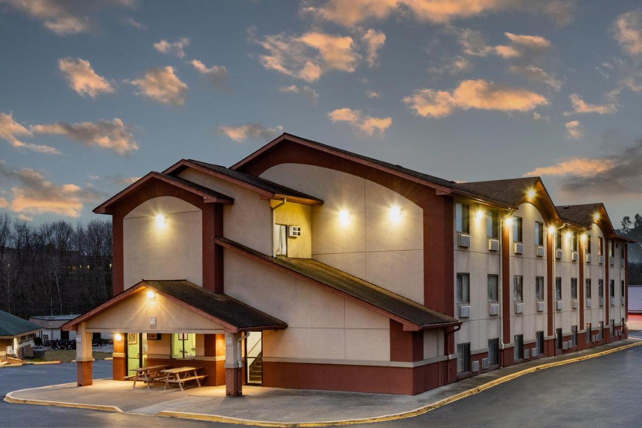 Hotel Super 8 By Wyndham Waynesburg Extérieur photo
